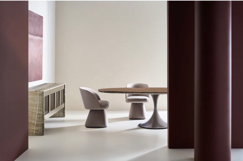 Casa Milano Oval Mirror Dining Table – Luxury Pedestal Design