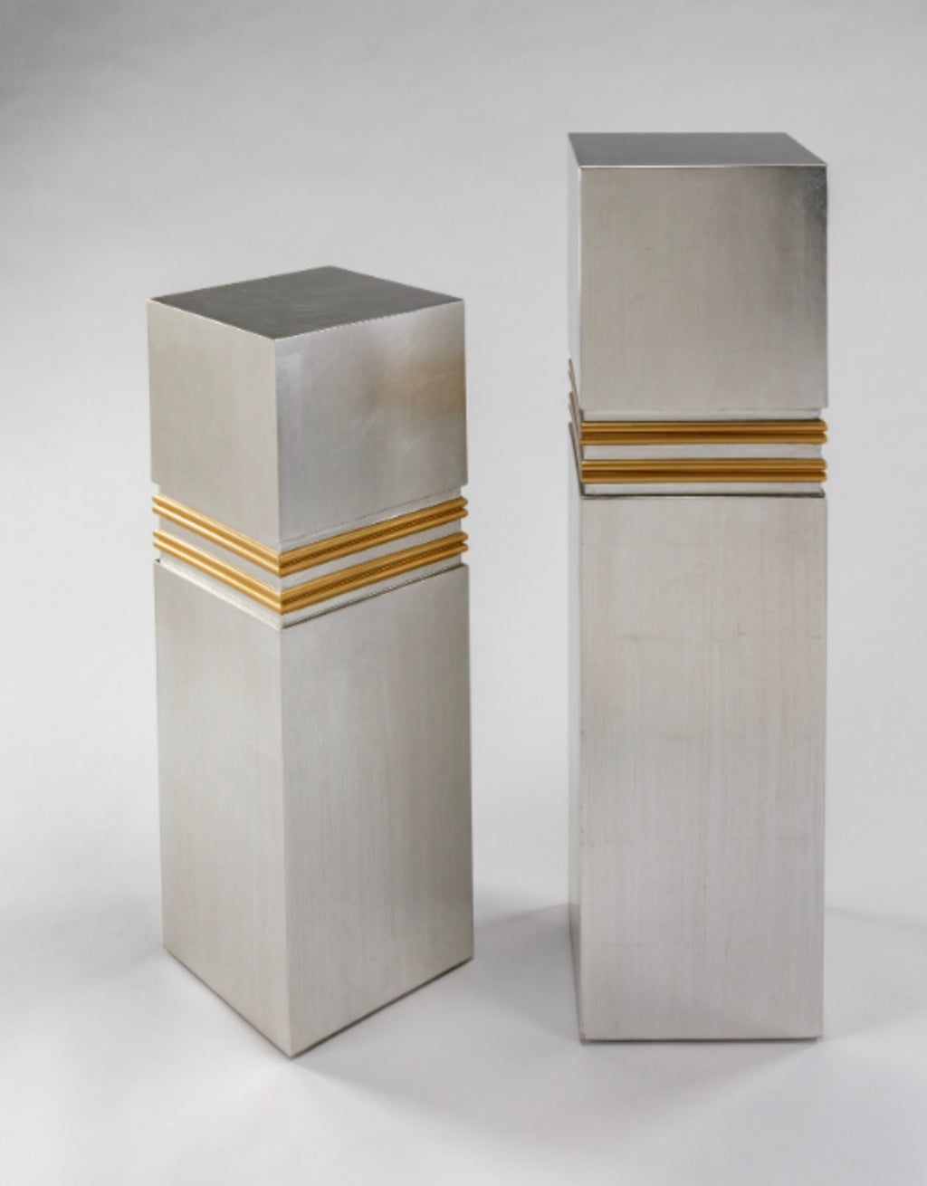 Cindy Accent Pedestal
