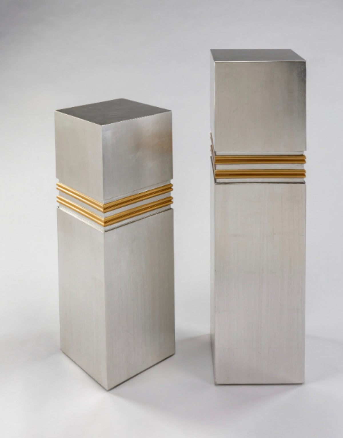 Cindy Accent Pedestal