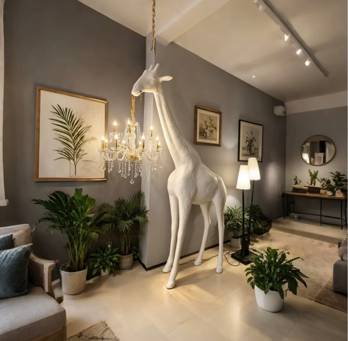 Giraffe Sculpture Floor Lamp