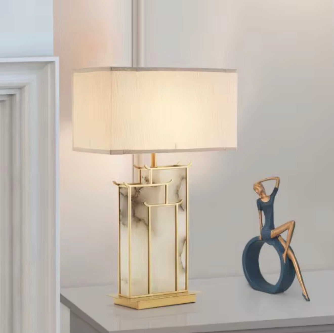 Casa Milano – Aurelia White Marble & Gold Table Lamp