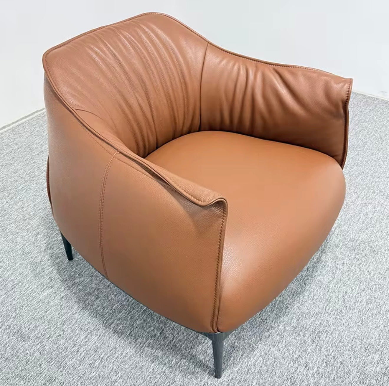 Casa Milano – Emiliano Genuine Leather Lounge Chair
