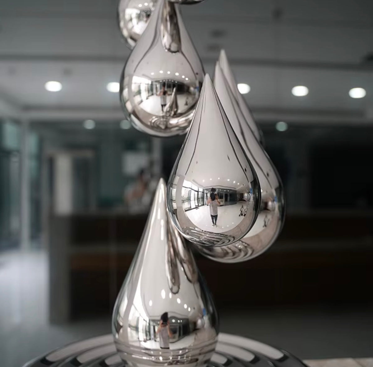 Serena Mirror Polished Stainless Steel Water Drop Sculpture