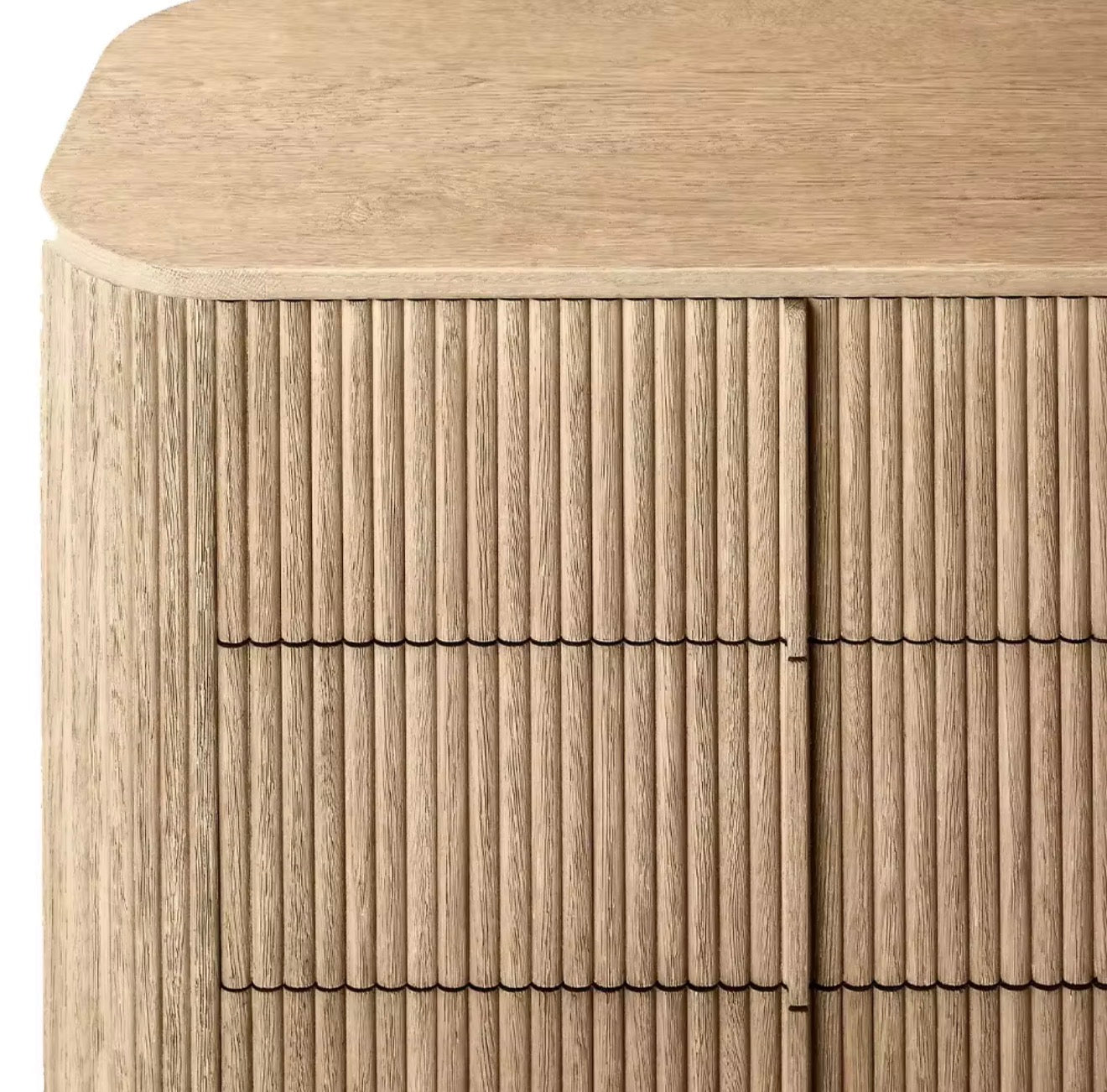 Casa Milano – Siena Floating Oak Dresser Collection