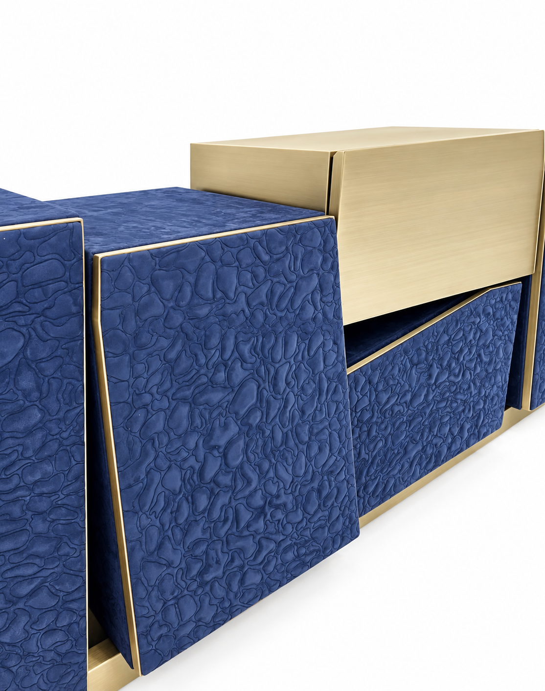 AUREVIA SCULPTURE SIDEBOARD