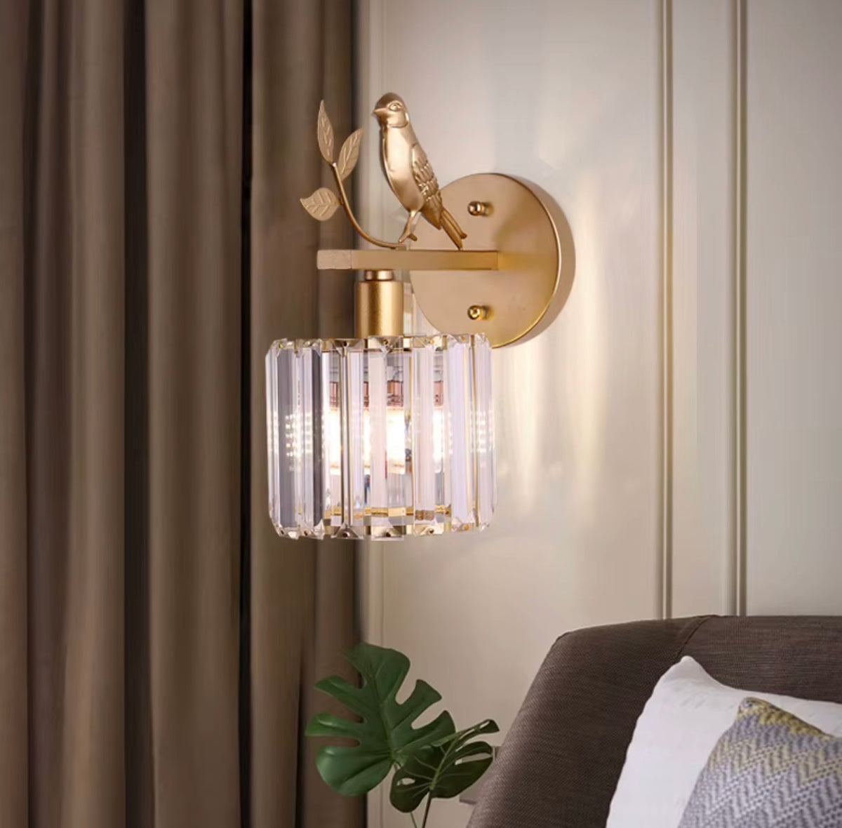 Isabella Bird Crystal Wall Sconce