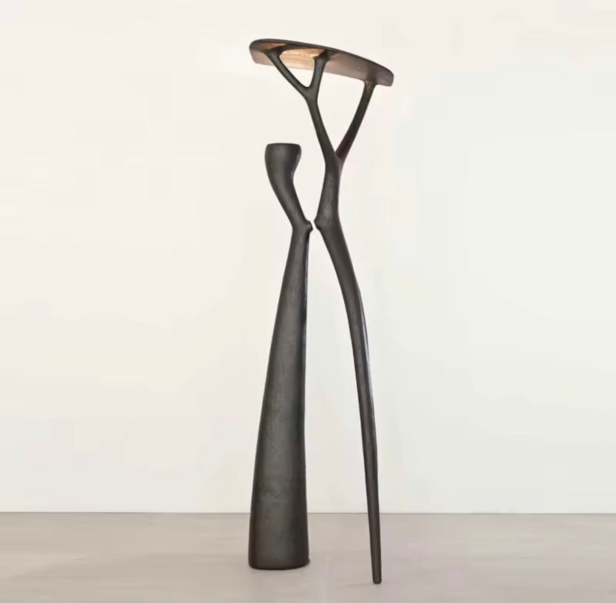 ELARA SCULPTURAL FLOOR LAMP