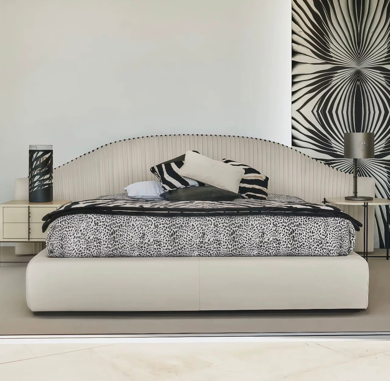 Casa Milano Bellagio™ Italian Light Luxury Wrinkle Velvet Bed – King
