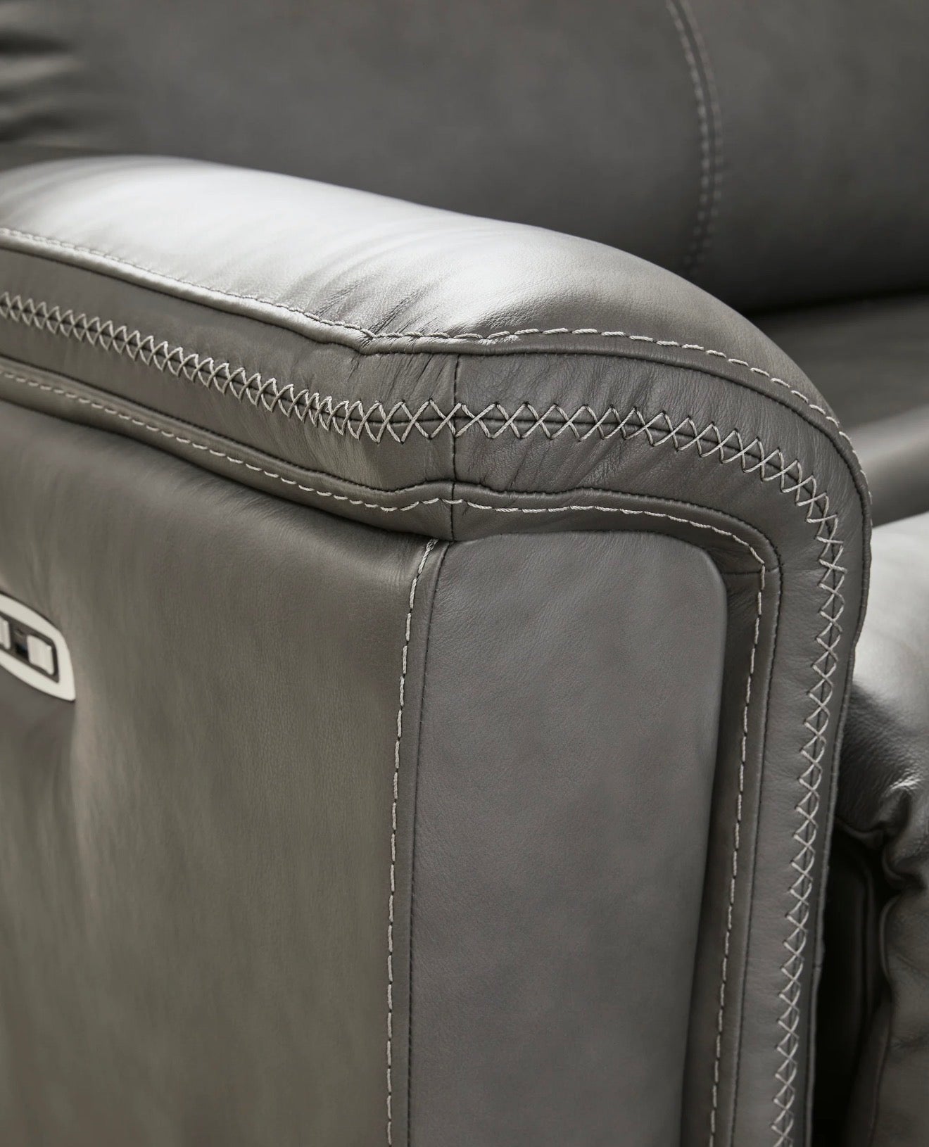 Casa Milano Bleckley Power Reclining Leather Sectional | Quick Ship