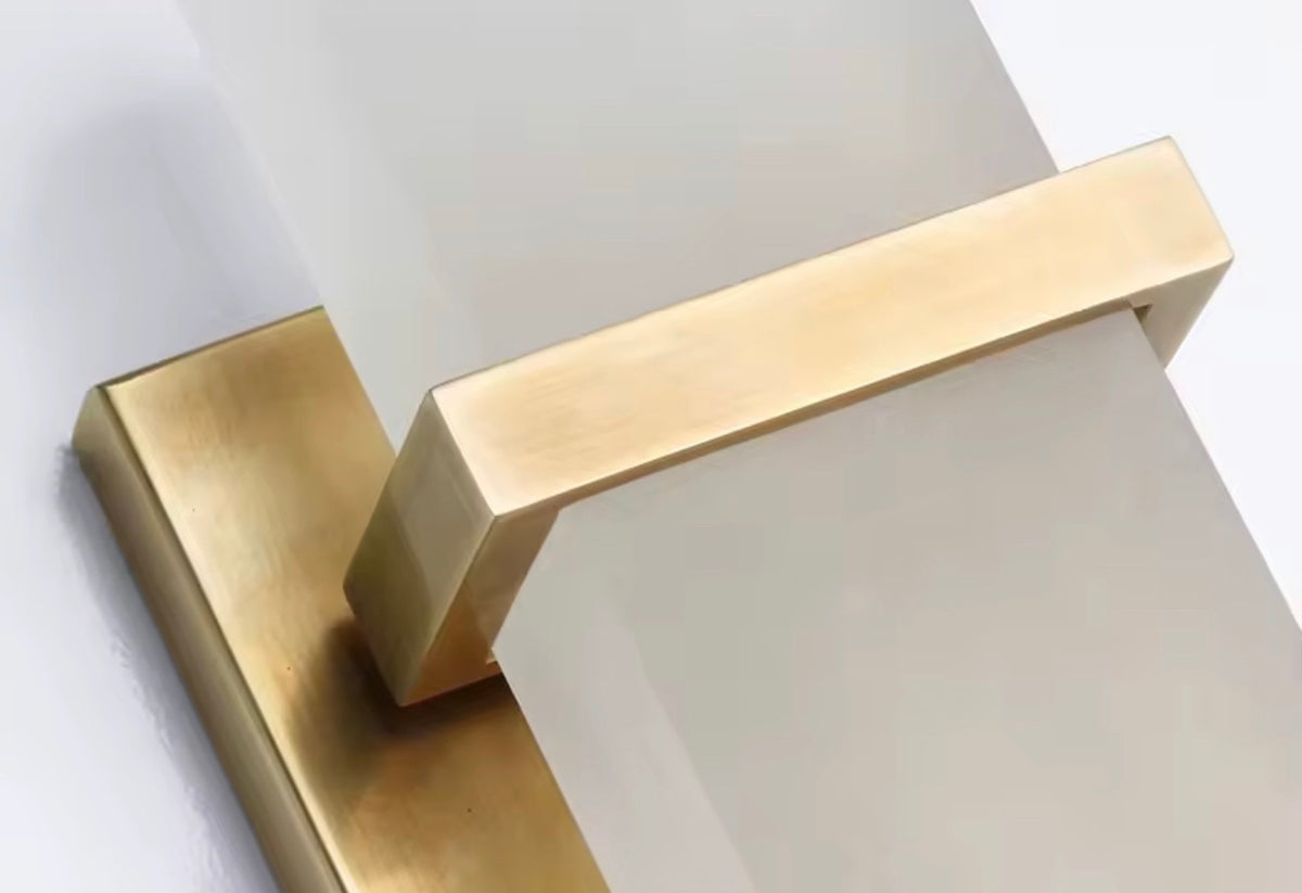 Luxor Wall Lamp