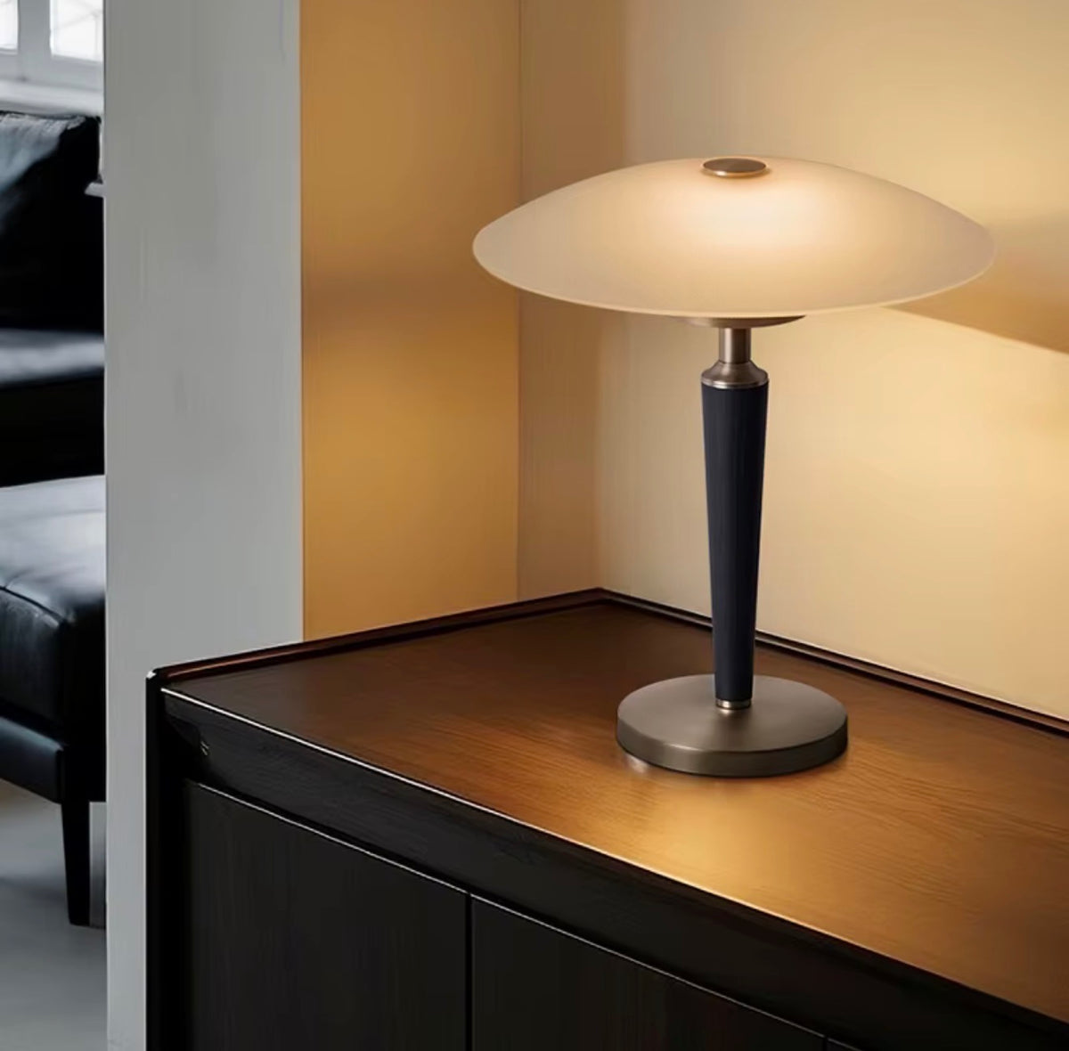 Jadeite Luminance Artisan Table Lamp