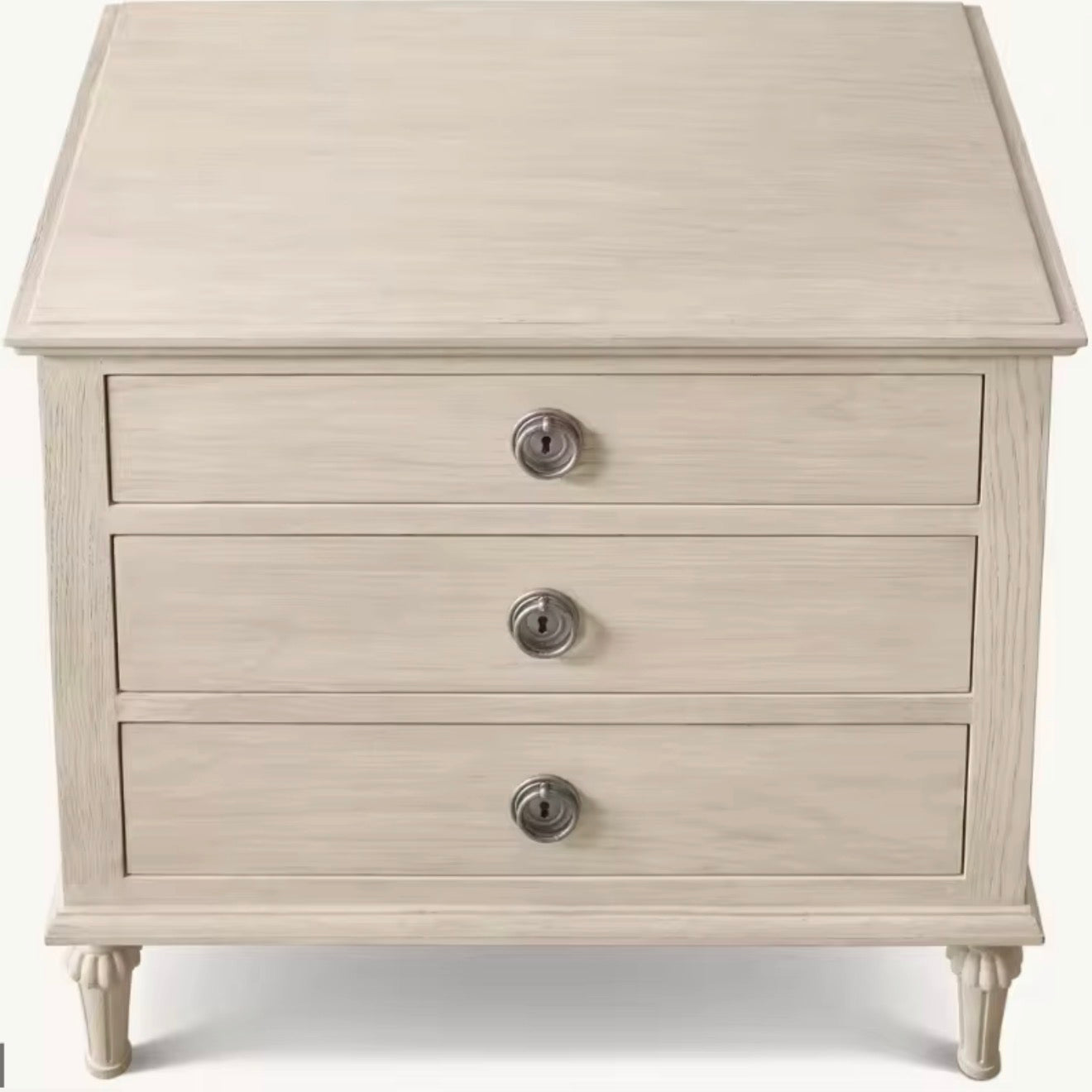 Casa Milano – Becerra Antiques Nightstands (Set of 2)