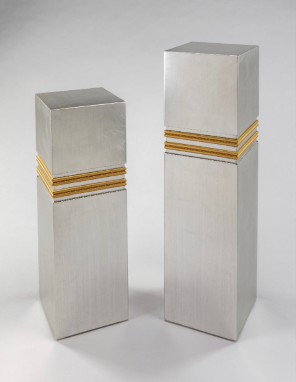 Cindy Accent Pedestal