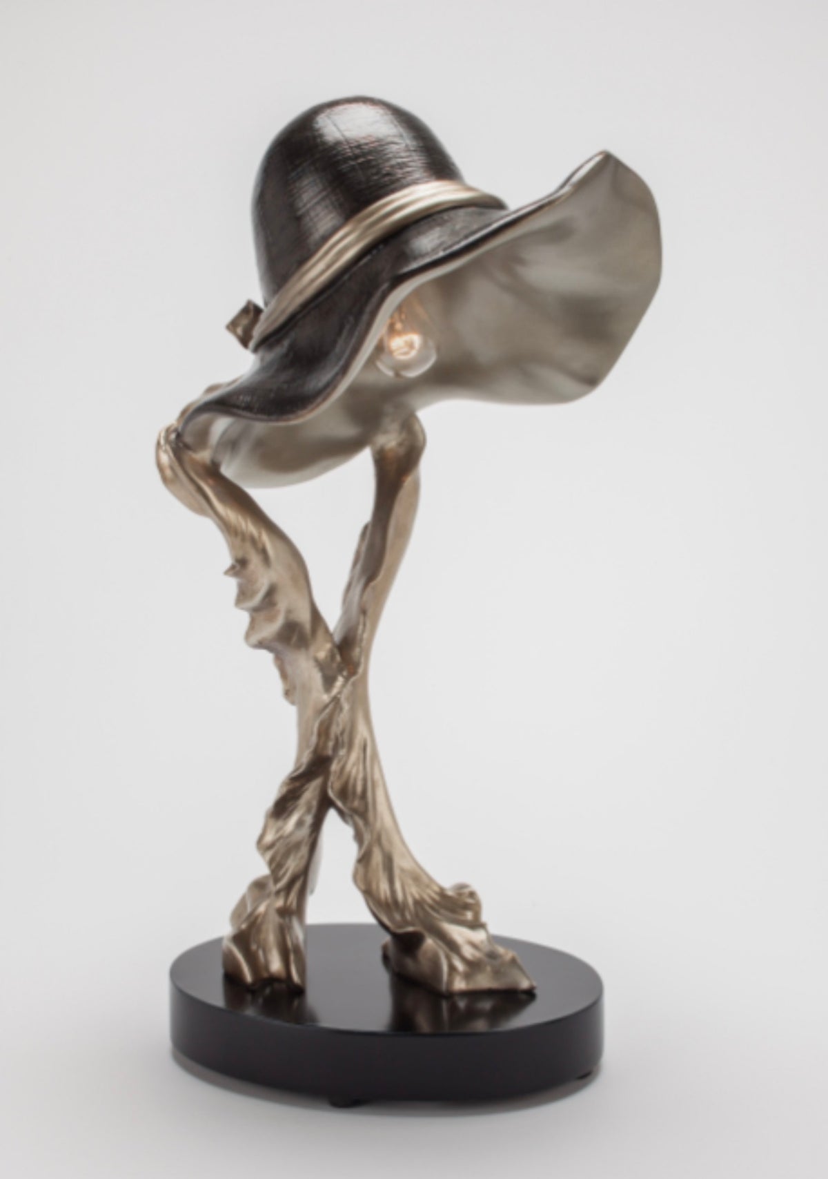 ÉLODIE SCULPTURAL HAT TABLE LAMP