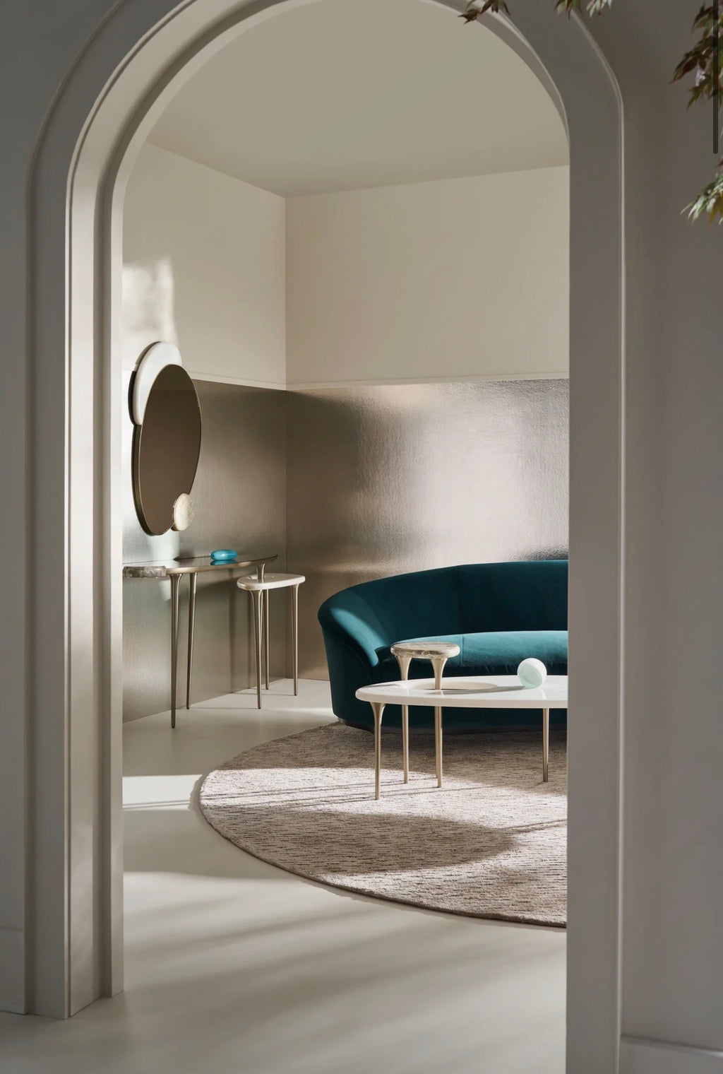 ECHO CONSOLE TABLE