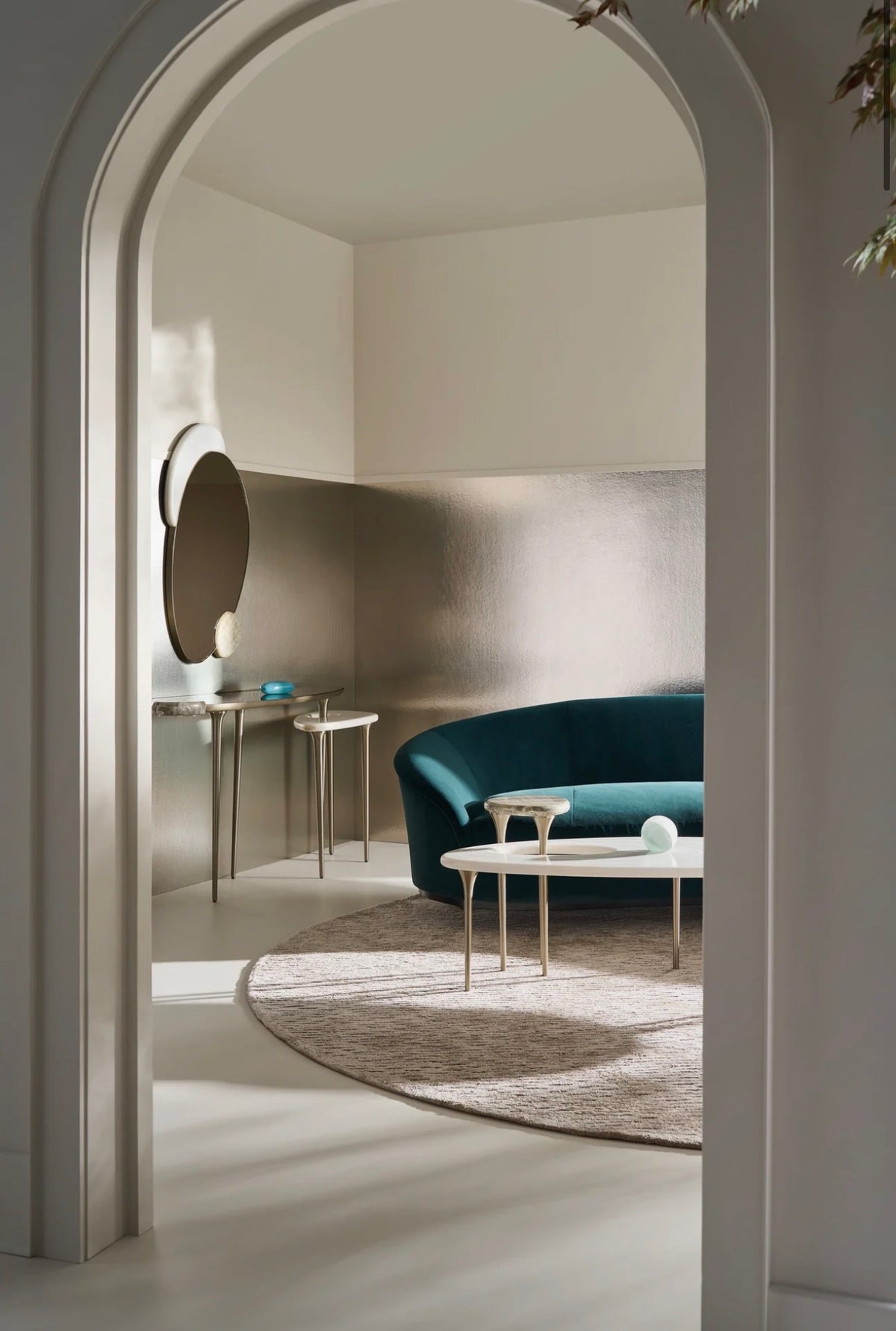 ECHO CONSOLE TABLE
