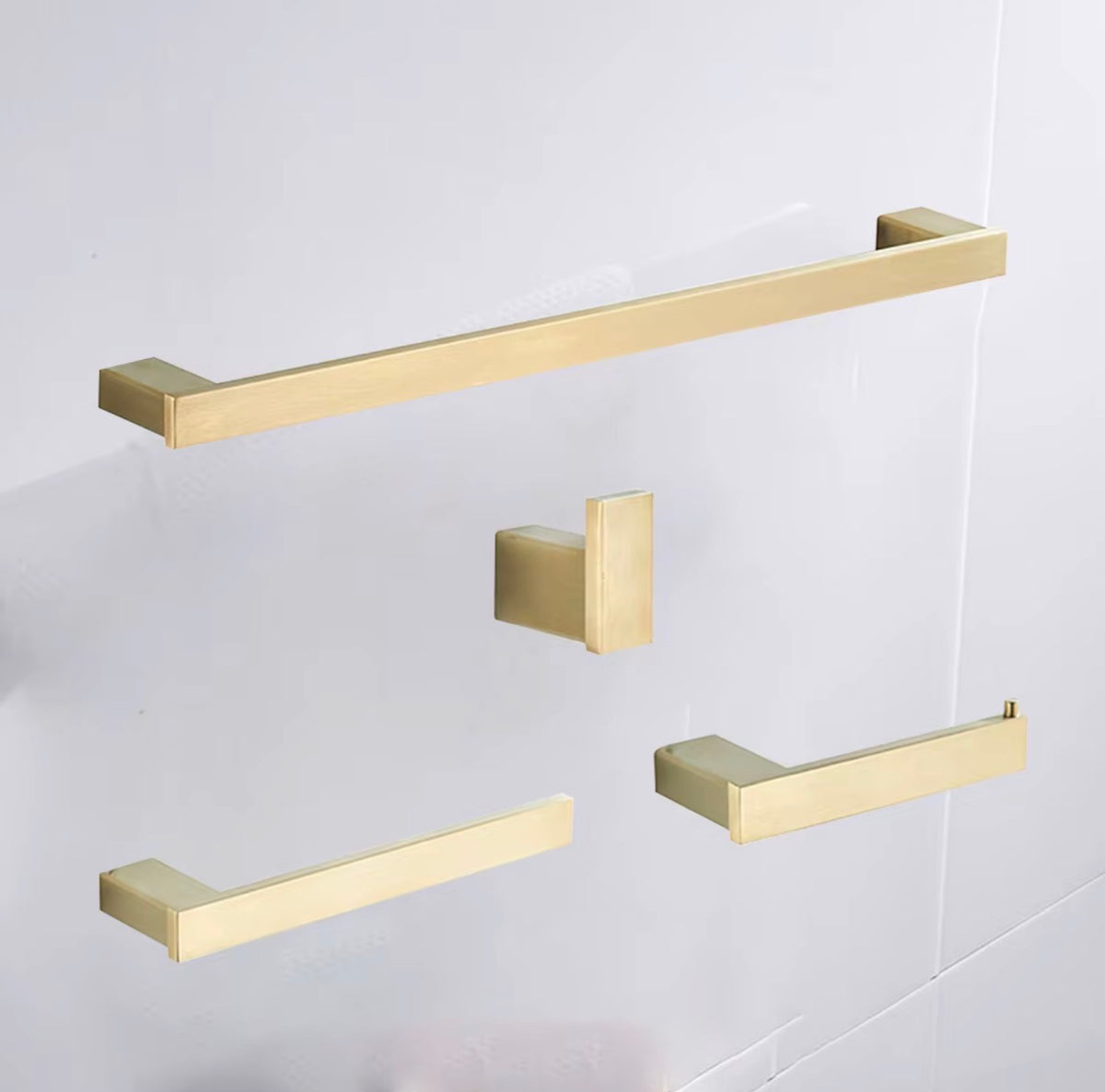 Éloise Brushed Gold 4-Piece Bathroom Hardware Set