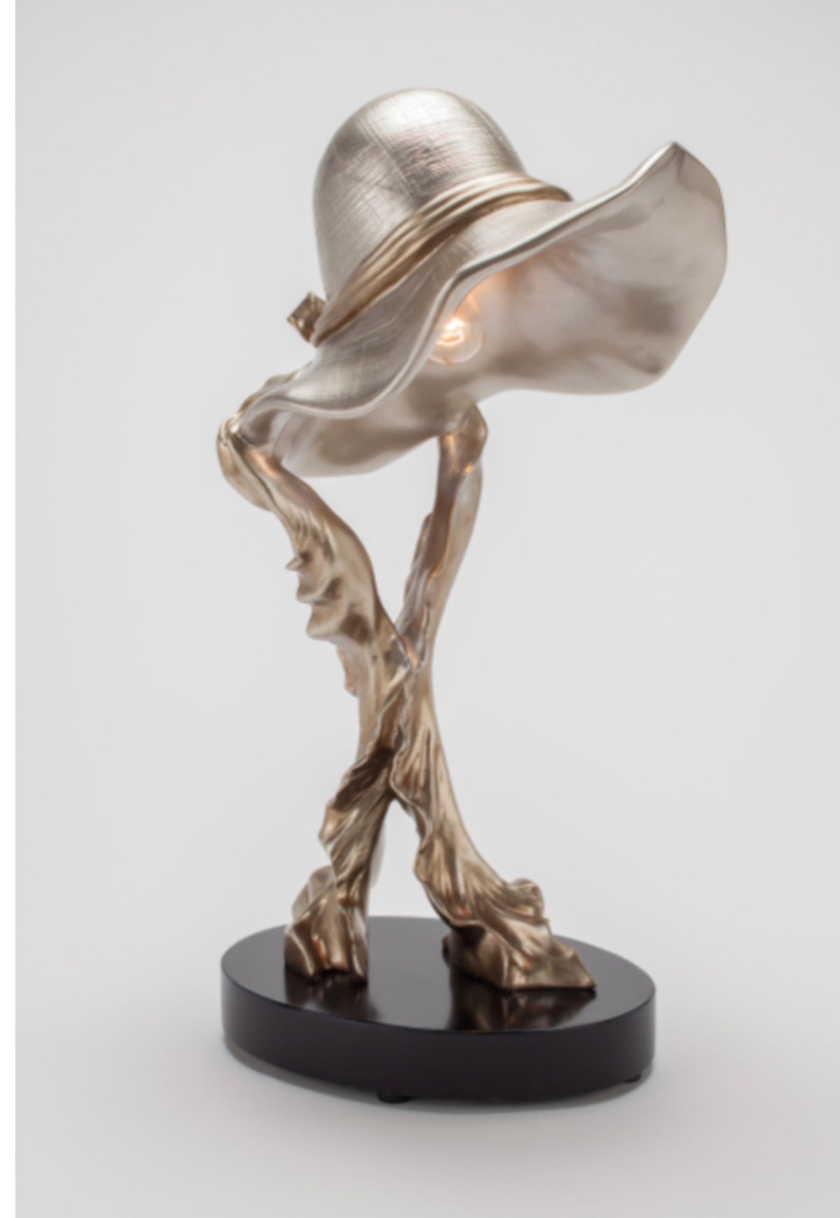 ÉLODIE SCULPTURAL HAT TABLE LAMP