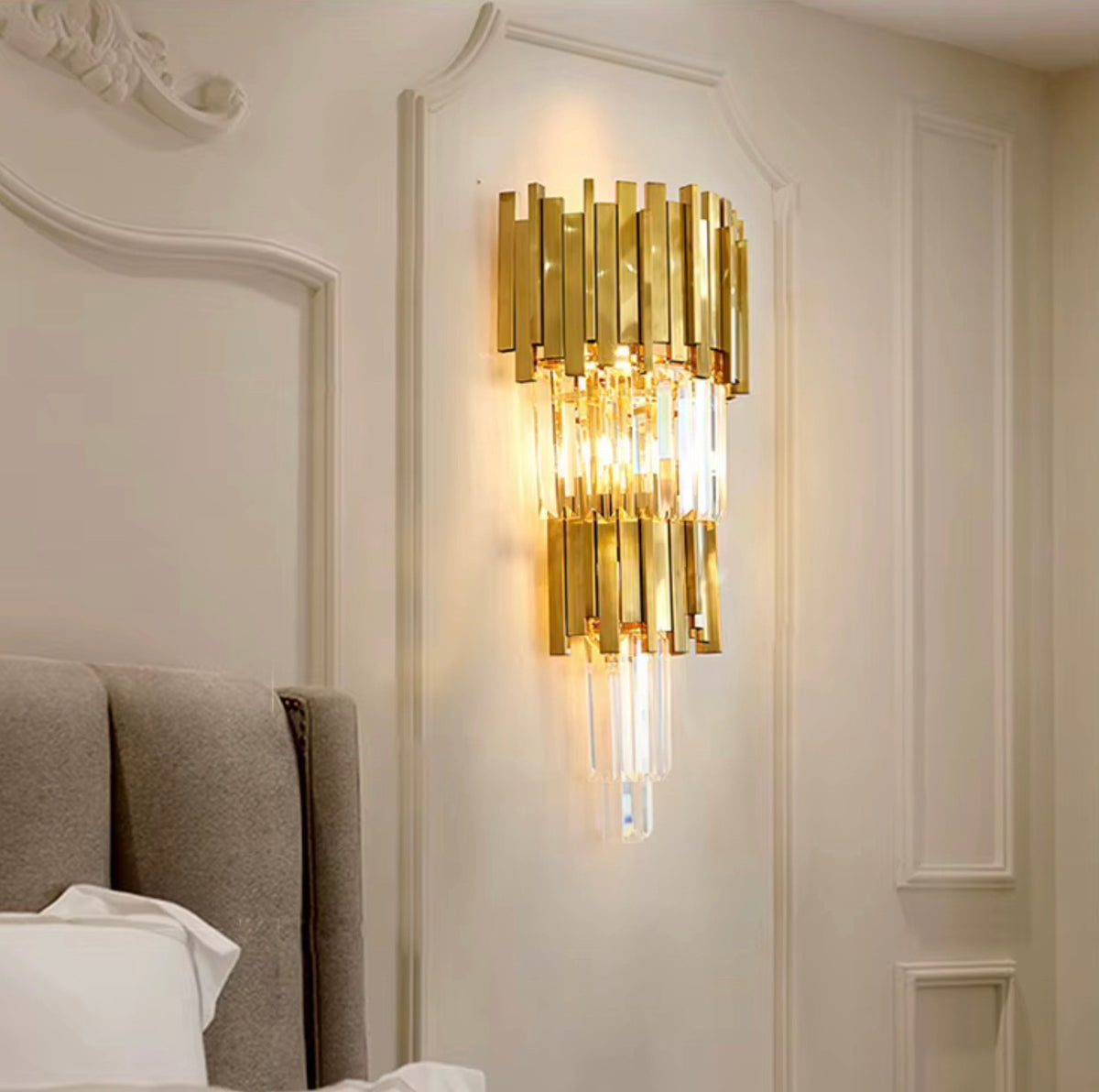 Elliot Crystal Wall Lamp