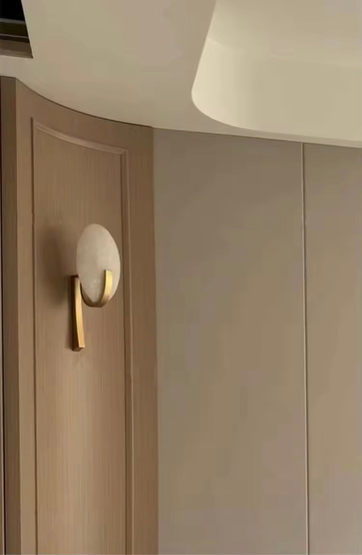 VALMONT ALABASTER WALL SCONCE