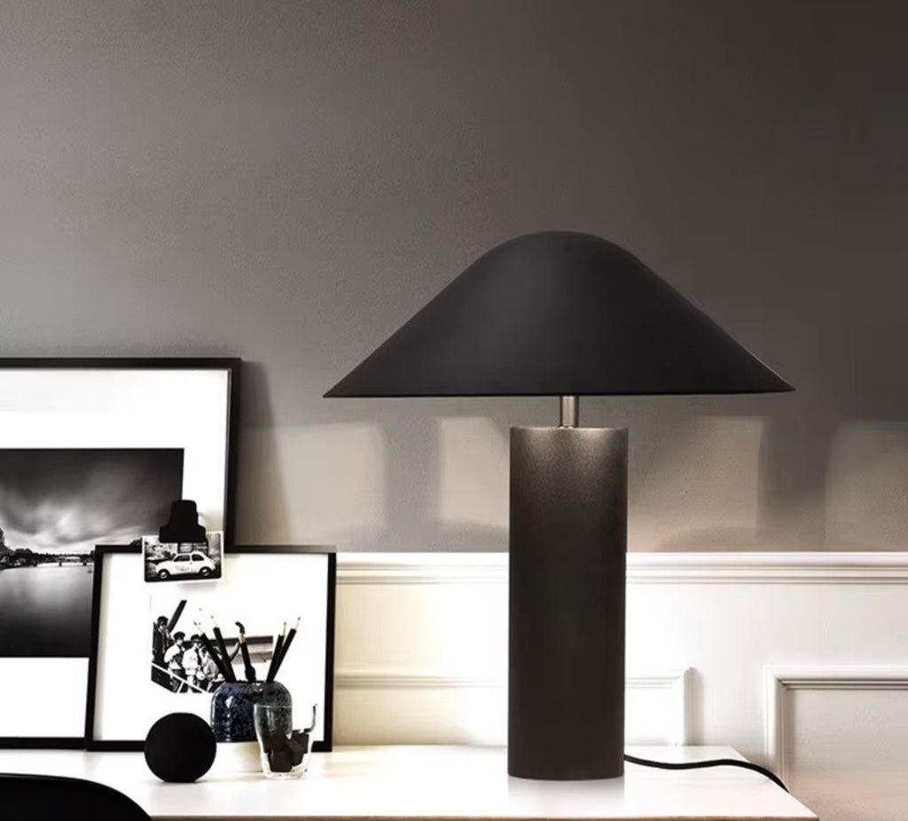 Damo Sculpture Table Lamp