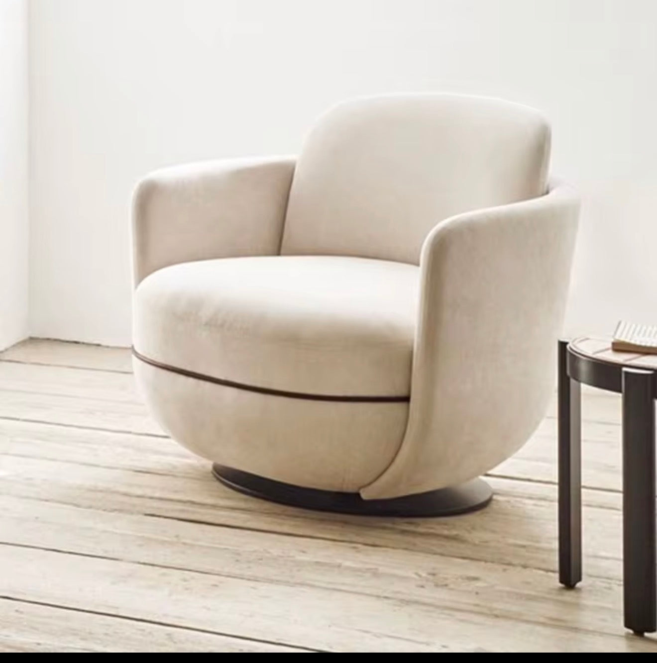 Bellaré Lounge Chairs – Set of 2