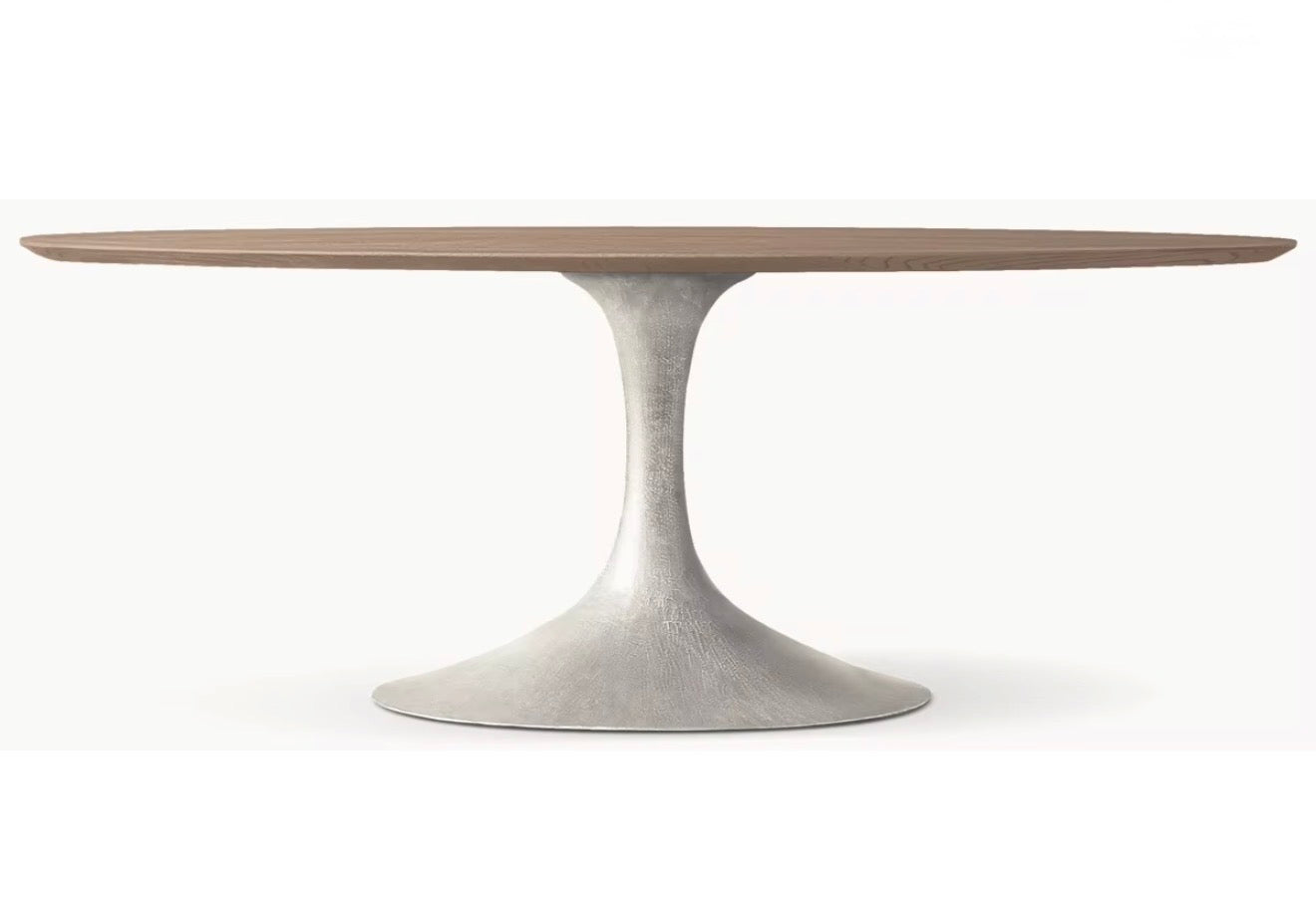 Casa Milano – Auremont Oval Dining Table