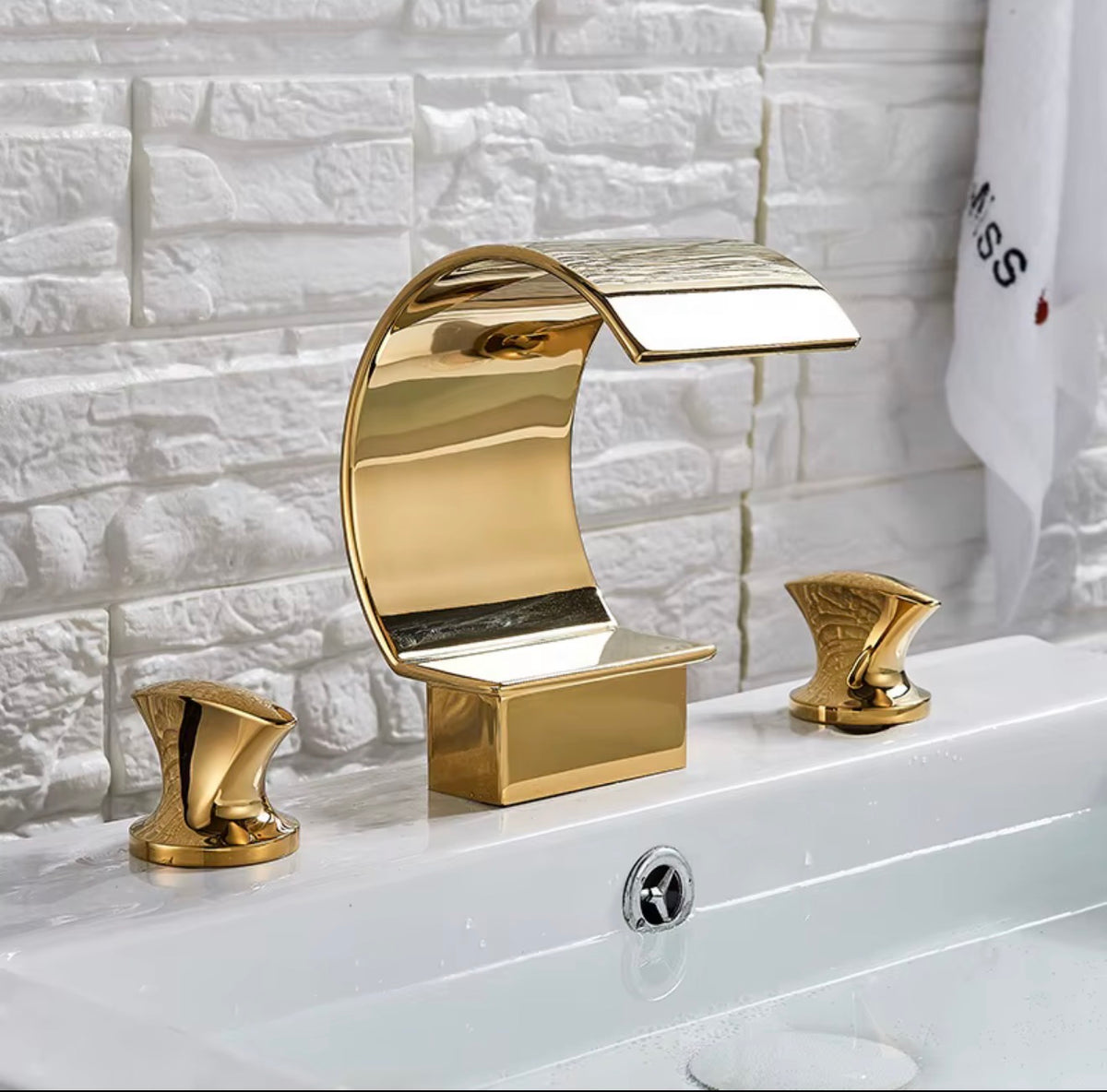 Valeria Crystal Waterfall Widespread Bath Faucet