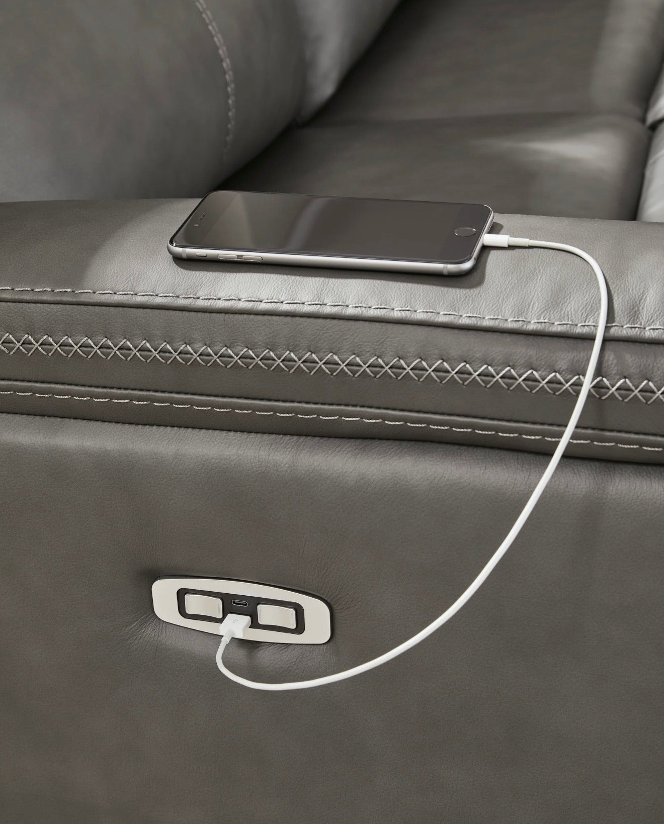 Casa Milano Bleckley Power Reclining Leather Sectional | Quick Ship