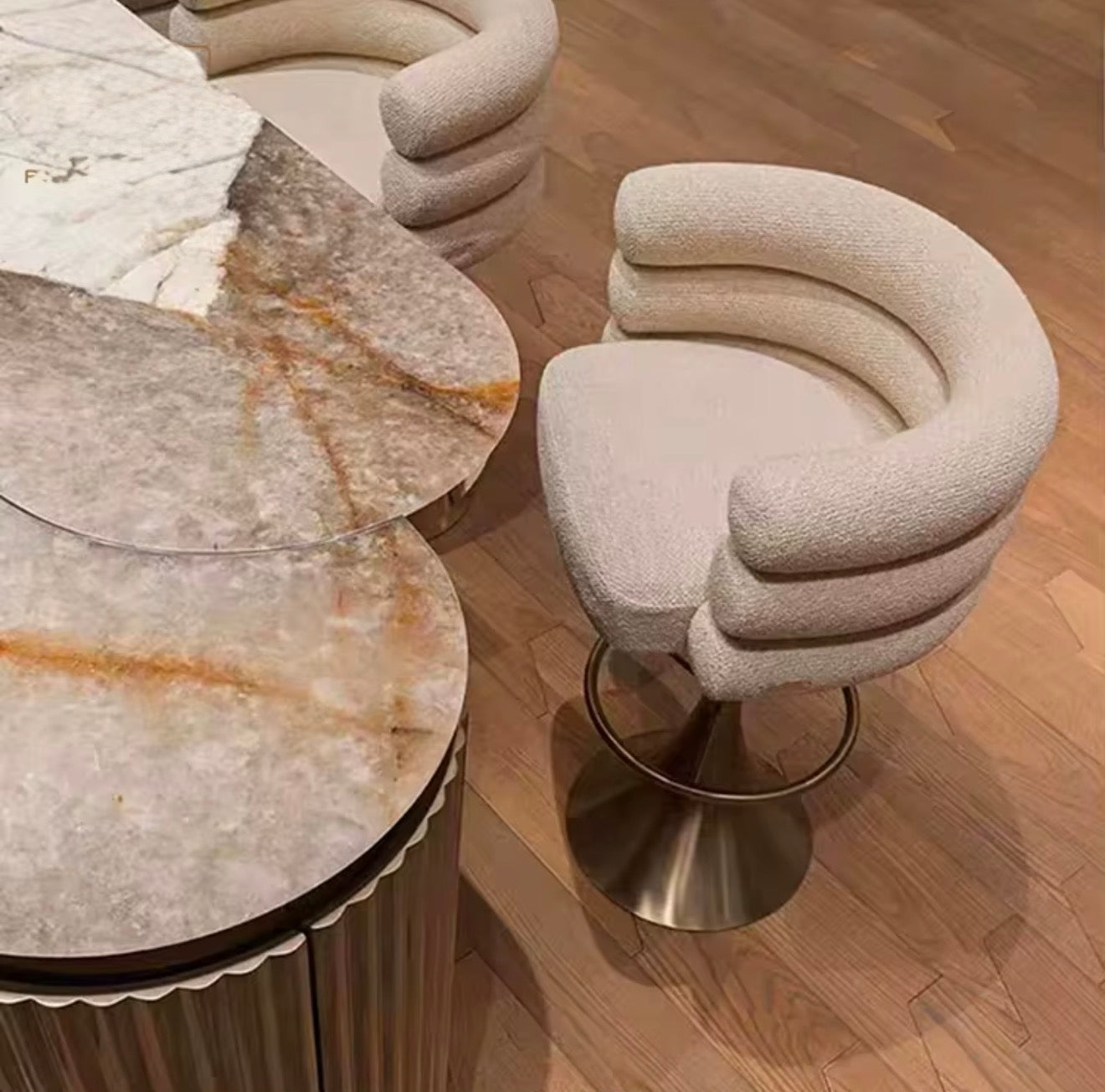 Casa Milano Bellarosa Swivel Bar Stool