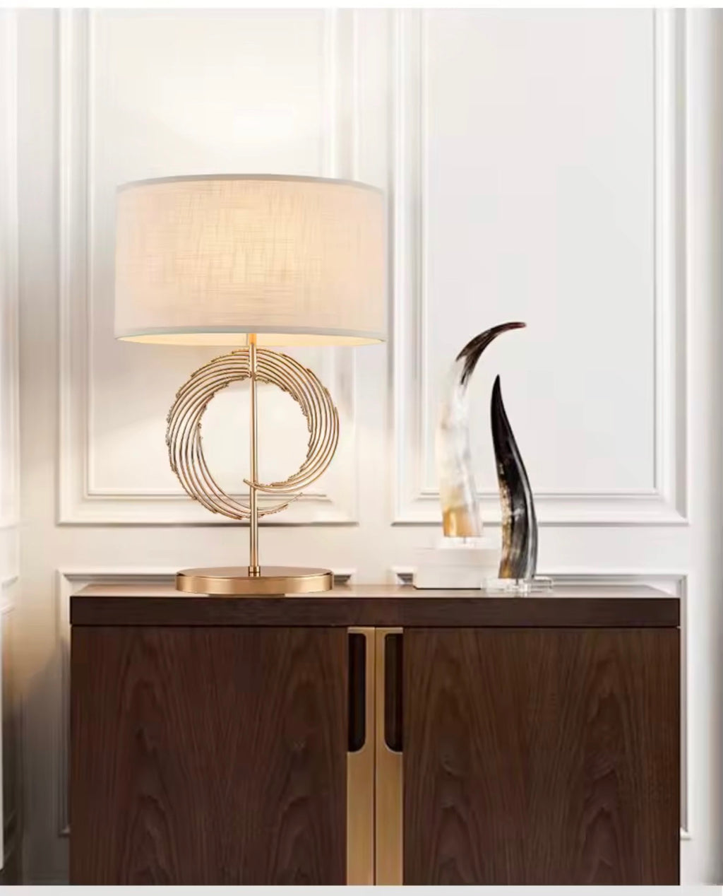 Casa Milano – Aurelia Gold Ring Table Lamp
