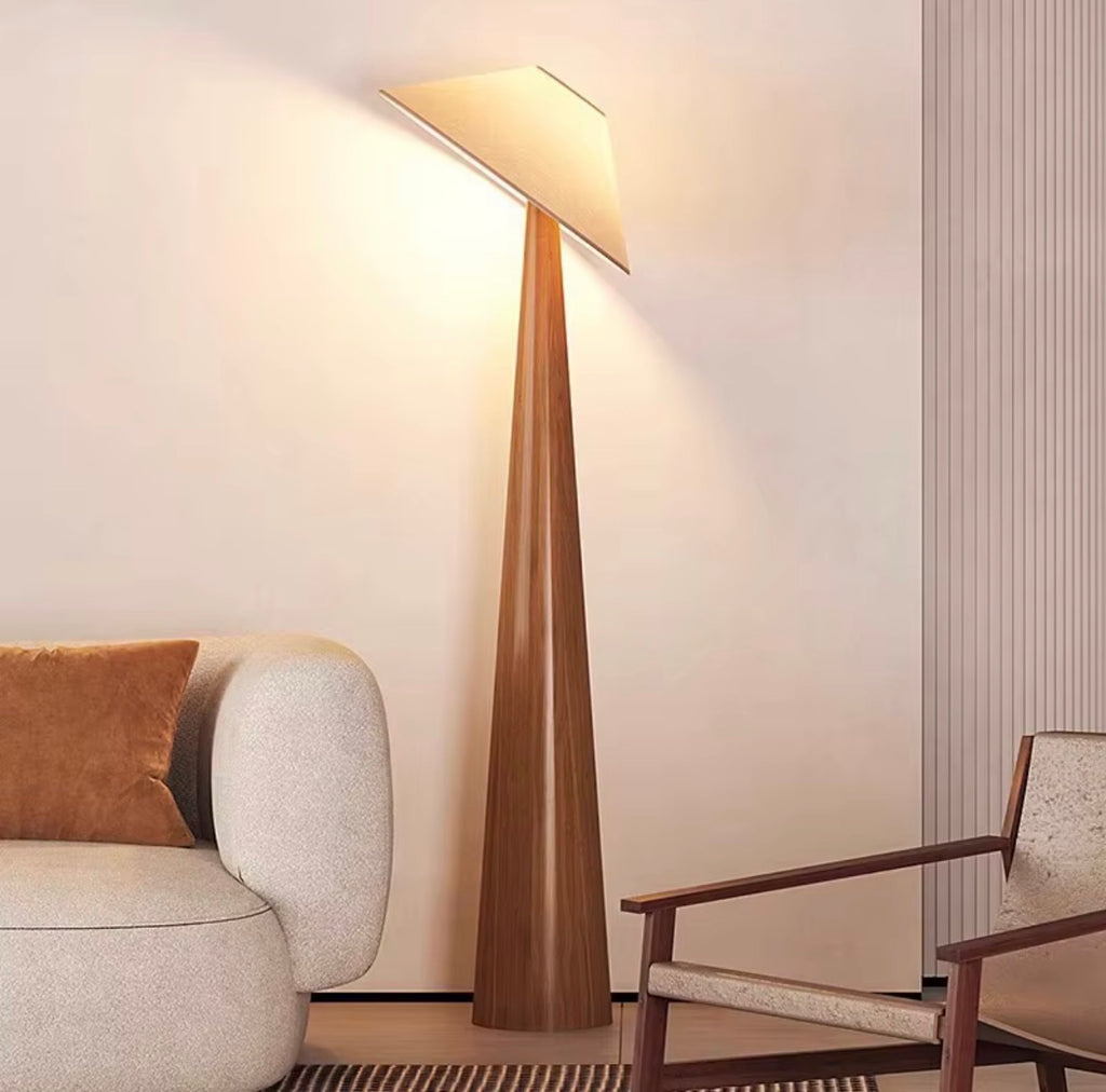Mss Hat Floor Lamp