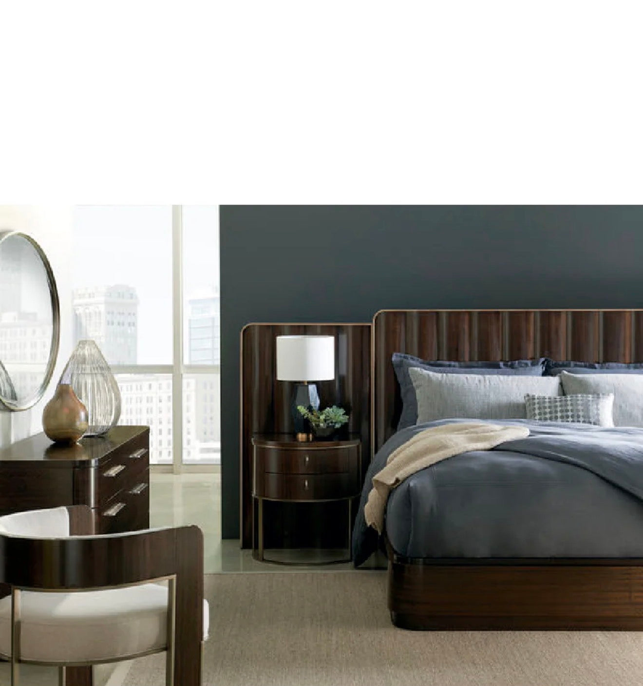 Casa Milano Streamliner Cream Curved Accent Chair