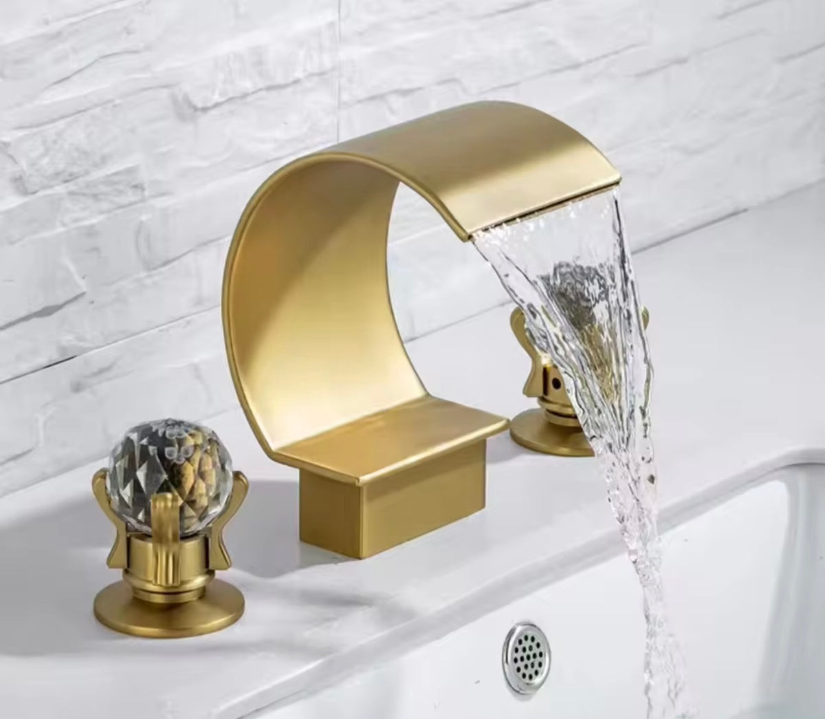 Bellamira Crystal Waterfall Basin Faucet