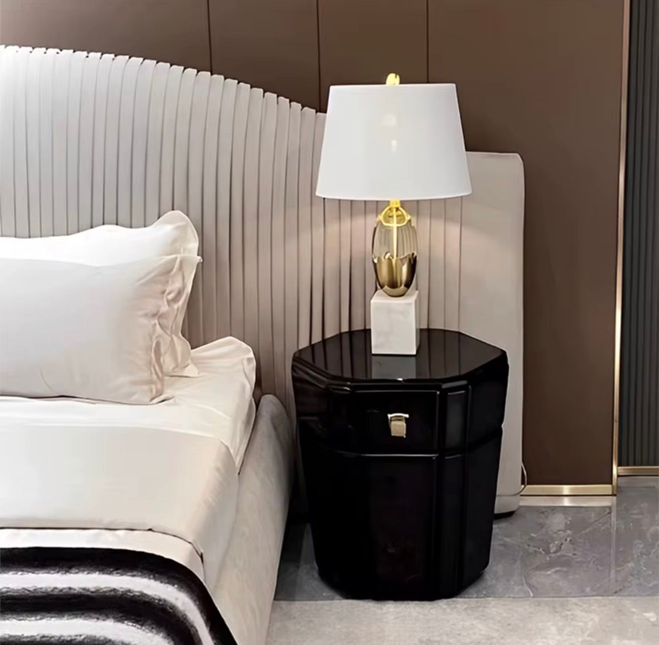 Casa Milano Bellagio™ Italian Light Luxury Wrinkle Velvet Bed – King