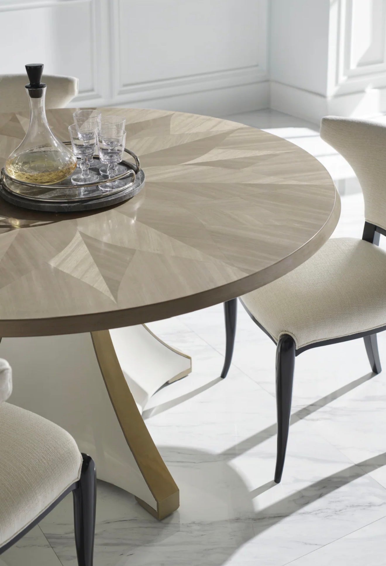 Casa Milano – Modern Winged Dining Chair