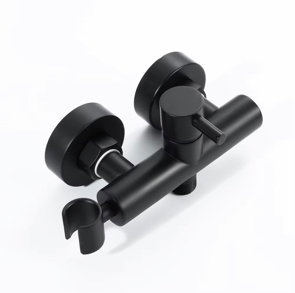 Valentino Hot & Cold Brass Wall-Mounted Bidet Sprayer Set