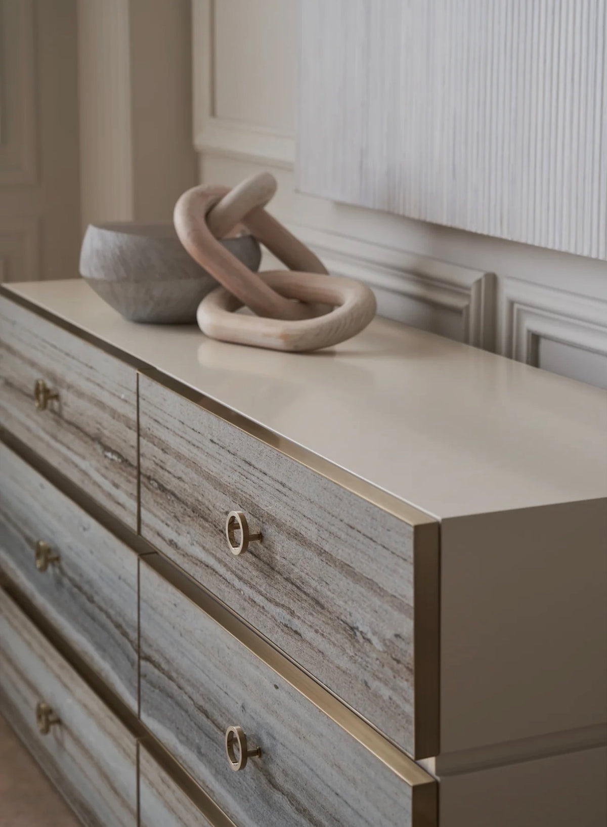 Bedrock Dresser