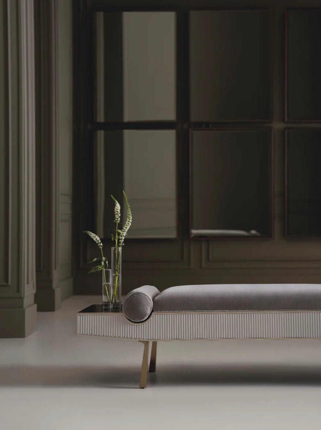 Casa Milano – Modern Upholstered Bedroom Bench with Metal Base