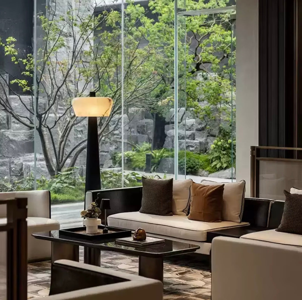 ORPHA FLOOR LAMP