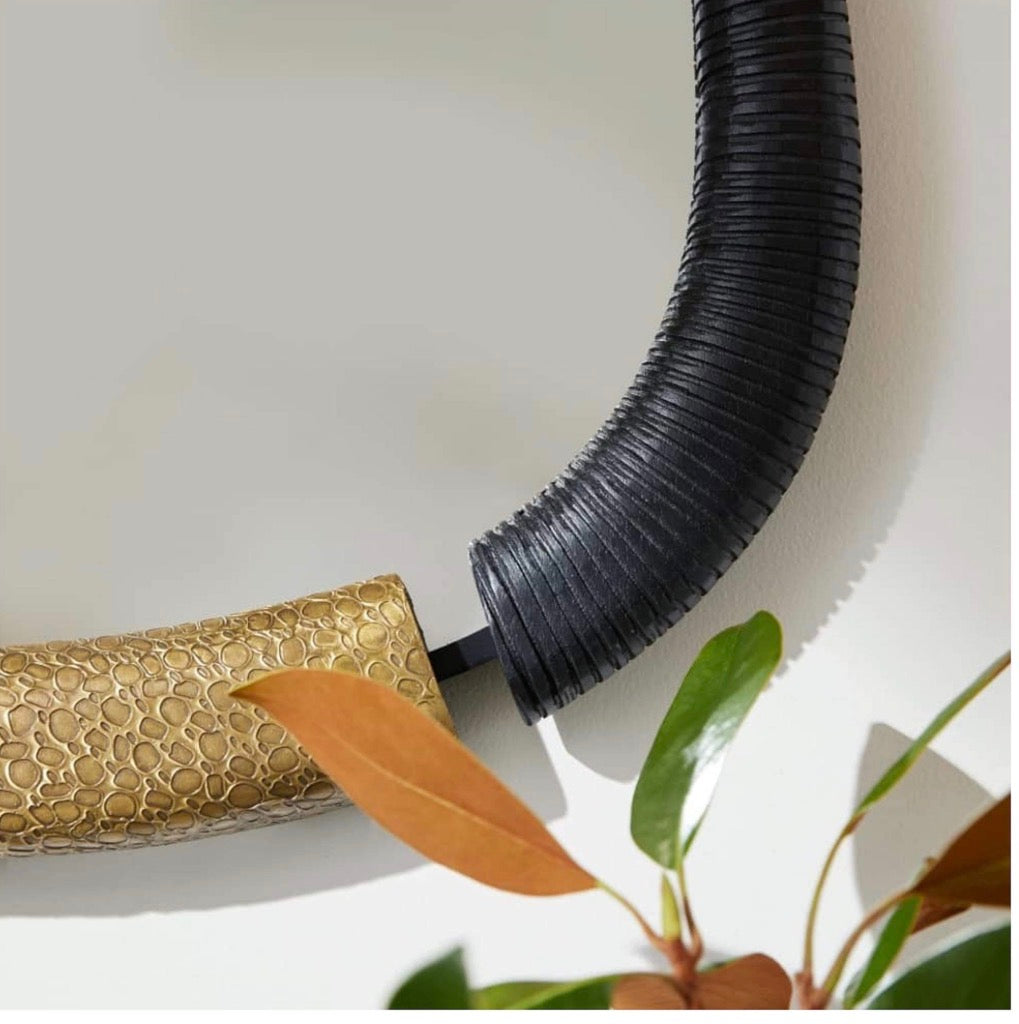 Casa Milano – Hitchcock Ebony Sculptural Mirror