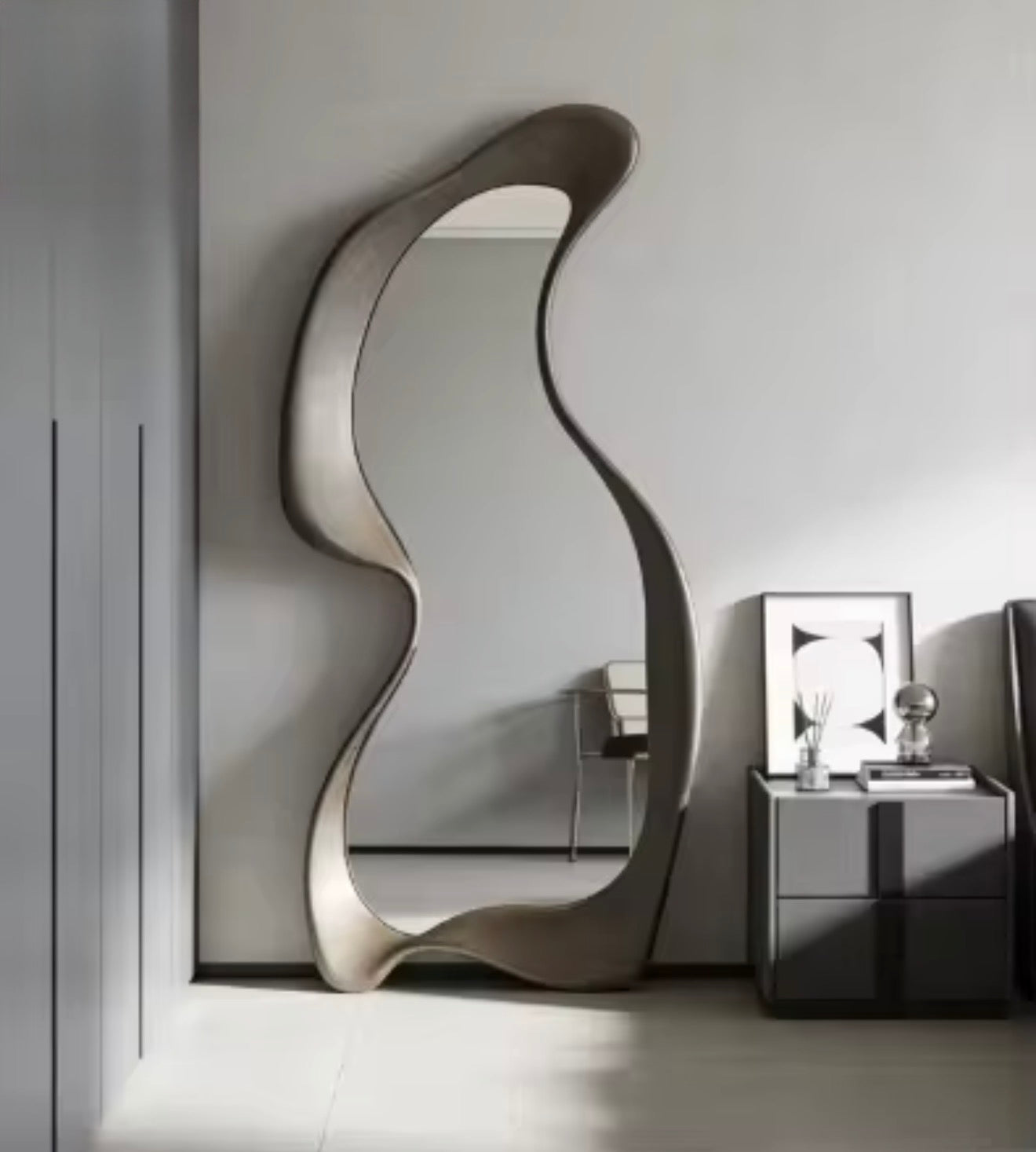 Casa Milano – Siena Sculptural Floor Mirror