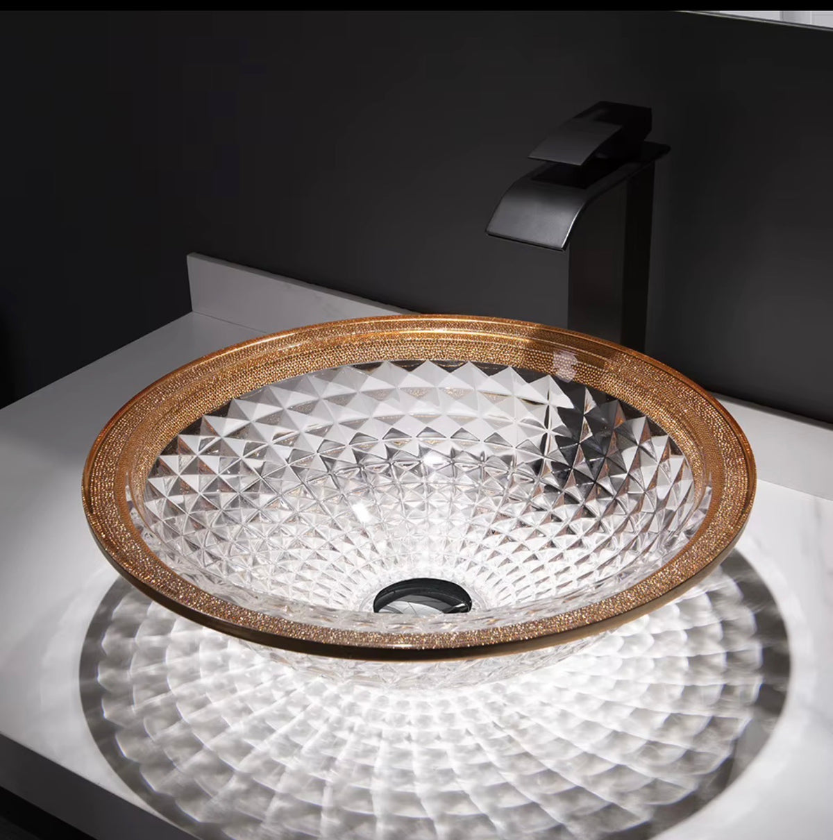 Leonora Gold-Rim Faceted Glass