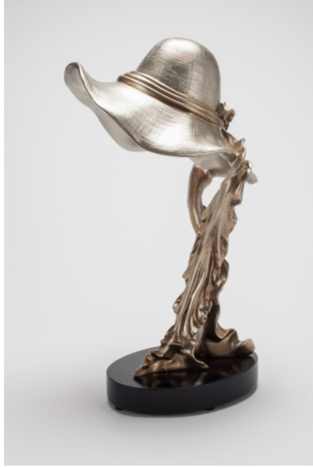 ÉLODIE SCULPTURAL HAT TABLE LAMP