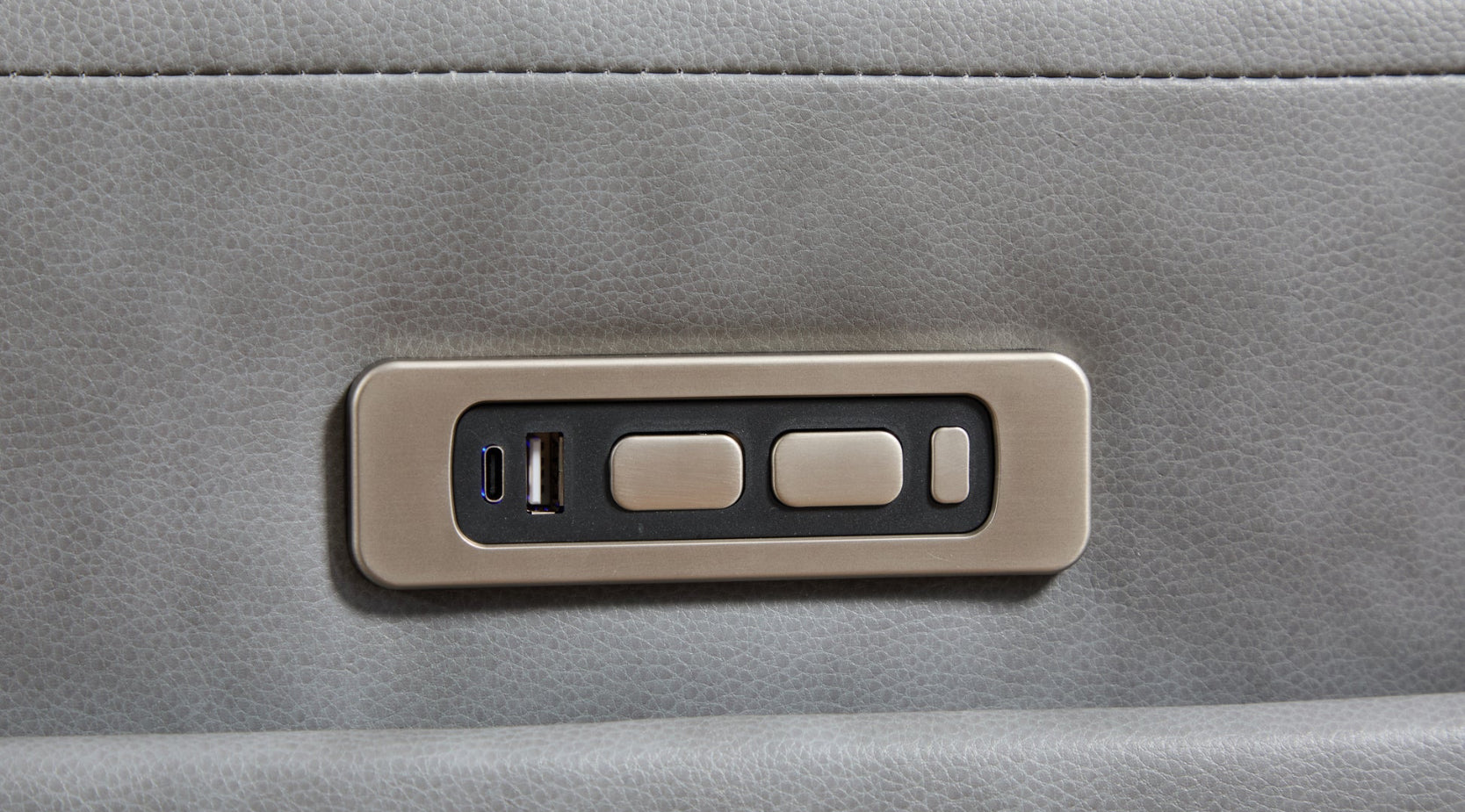 Casa Milano -  Divani Power Recliner