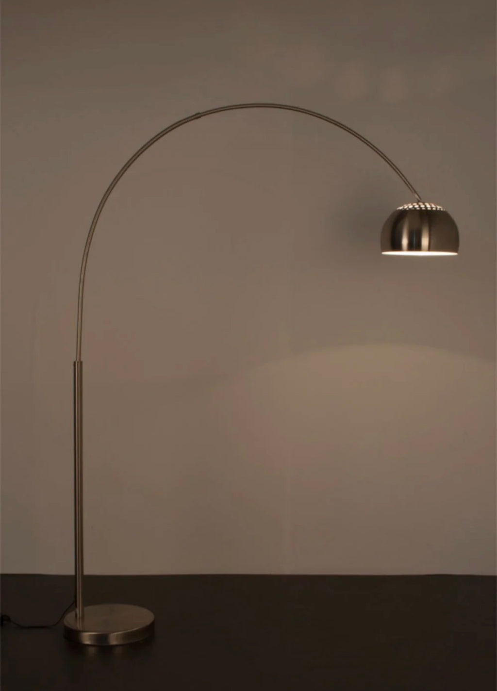 Casa Milano – Brushed Metal Arched Floor Lamp | DF Bow Collection