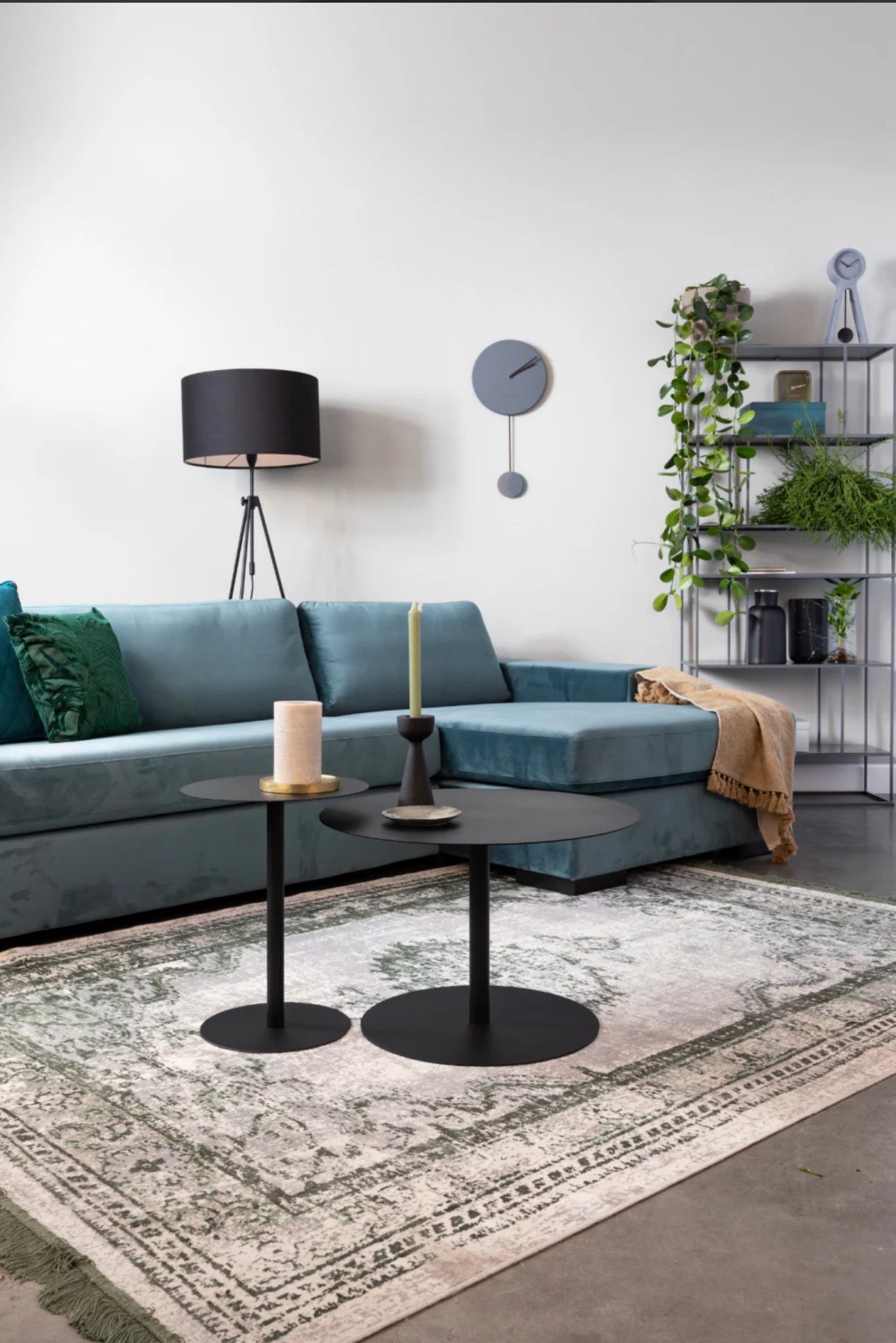 Casa Milano – Zuiver Lesley Adjustable Tripod Floor Lamp