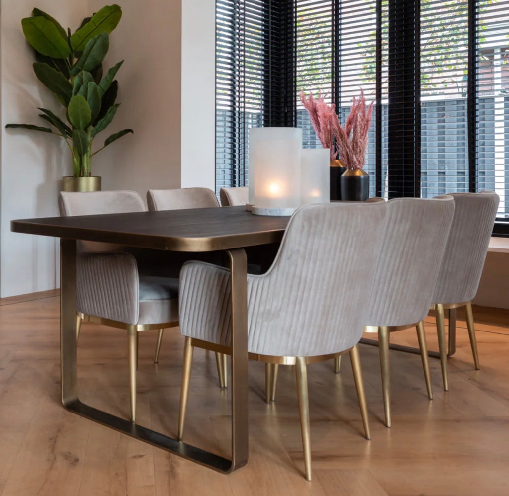 Casa Milano – Richmond Interiors Breeze Velvet Dining Armchair