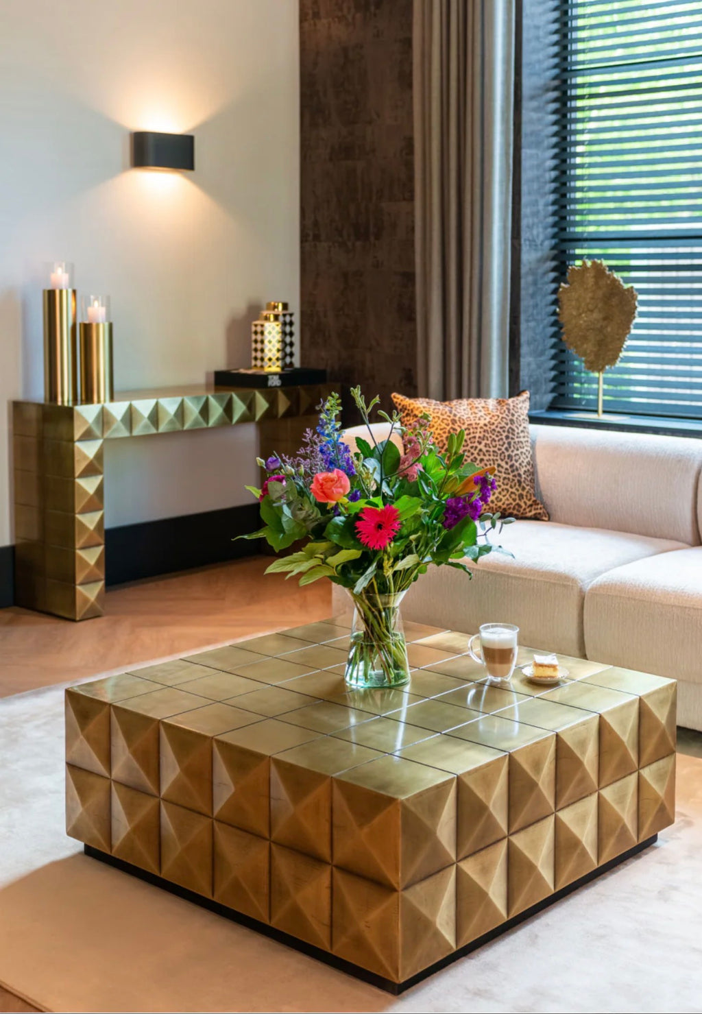 Casa Milano – Richmond Interiors Collada Collection