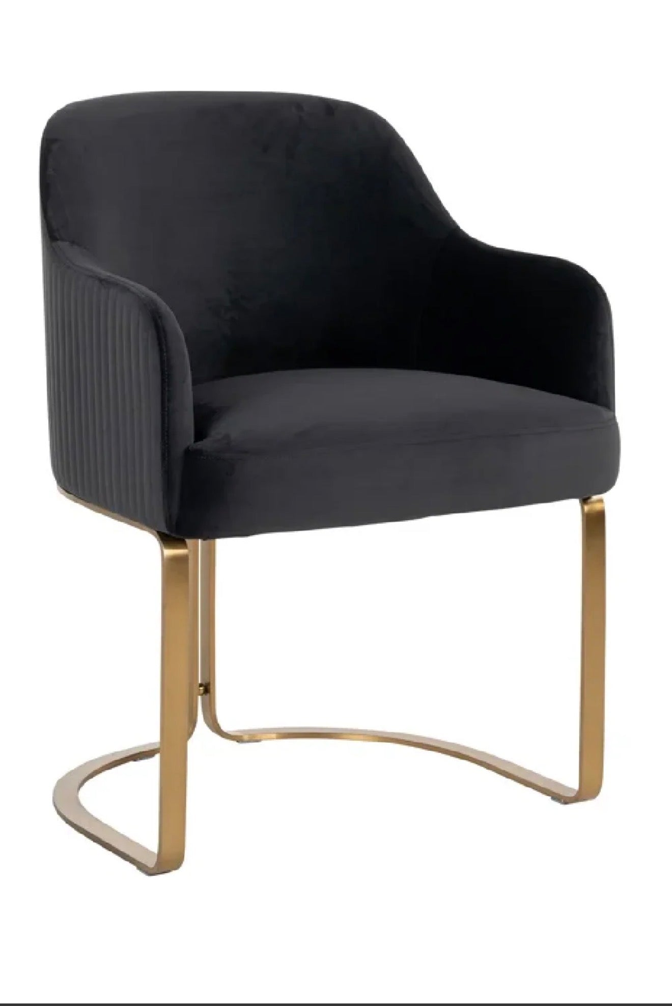 Casa Milano – Richmond Interiors Hadley Velvet Armchair